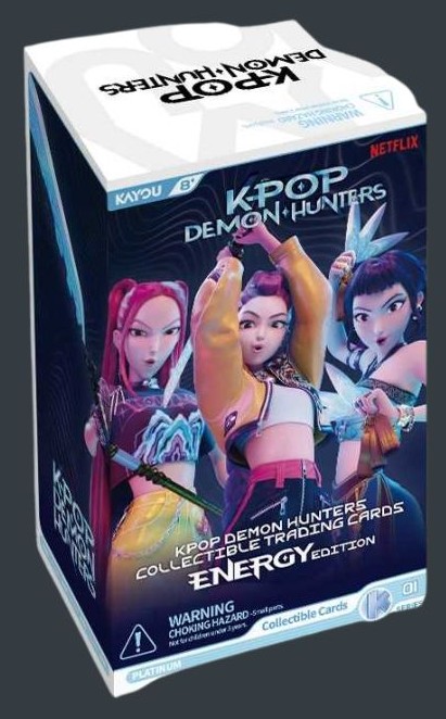 KPOP Demon Hunters Energy Edition Collector Box på engelska med 5 booster packs.