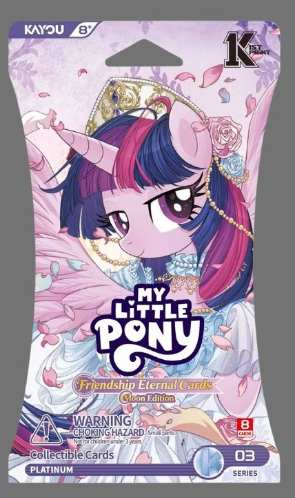 My Little Pony Friendship Eternal Cards Moon Edition Sleeved Booster Pack på engelska med 8 kort.